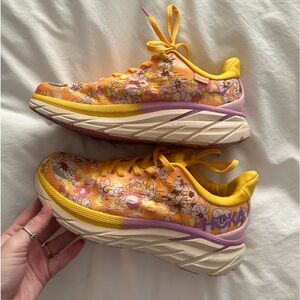 Inspired Hokas fit like a 6 (size 6.5)